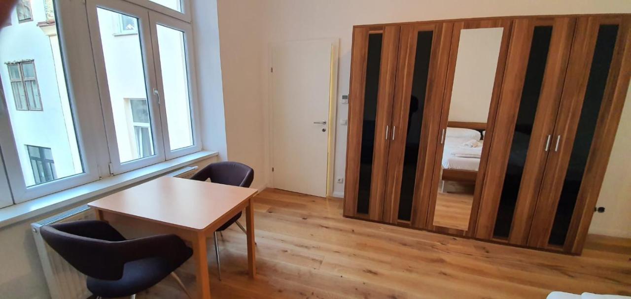 Goldfisch Apartment Am Augartenpark Bécs Kültér fotó